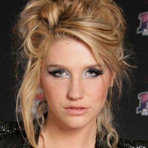 Kesha et sa nouvelle coiffure