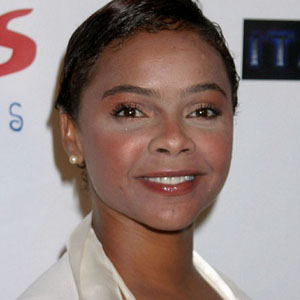 Lark Voorhies et sa nouvelle coiffure