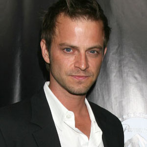 Carmine Giovinazzo et sa nouvelle coiffure