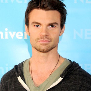 Daniel Gillies et sa nouvelle coiffure