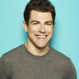 Max Greenfield et sa nouvelle coiffure