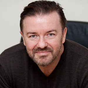 Ricky Gervais sorprende con su nuevo corte de pelo