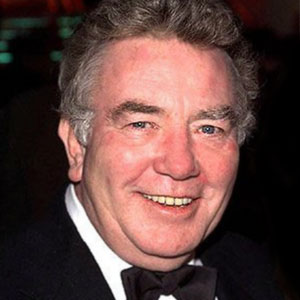 Albert Finney et sa nouvelle coiffure