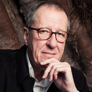 Geoffrey Rush et sa nouvelle coiffure