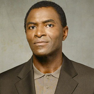 Carl Lumbly et sa nouvelle coiffure