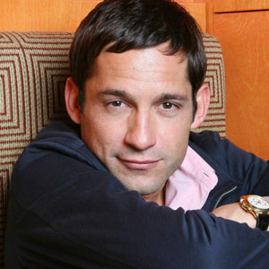 Enrique Murciano Haircut