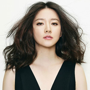 Lee Young-ae et sa nouvelle coiffure