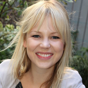 Adelaide Clemens et sa nouvelle coiffure