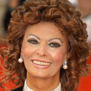 Sophia Loren et sa nouvelle coiffure