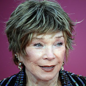 Shirley MacLaine et sa nouvelle coiffure