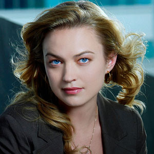 Sophia Myles et sa nouvelle coiffure