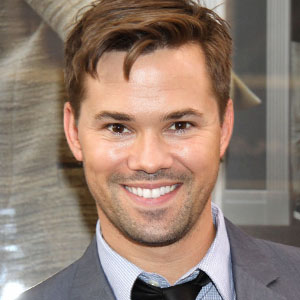Andrew Rannells Haircut