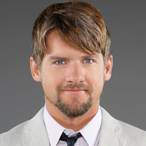 Zachary Knighton et sa nouvelle coiffure