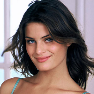 Isabeli Fontana et sa nouvelle coiffure