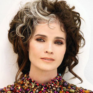 Alannah Myles et sa nouvelle coiffure