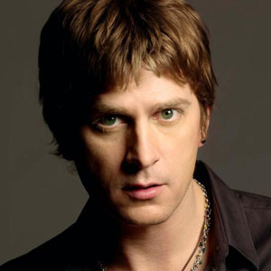 Rob Thomas et sa nouvelle coiffure