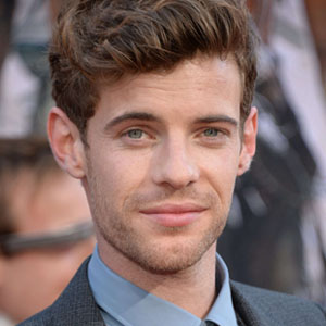 Harry Treadaway et sa nouvelle coiffure