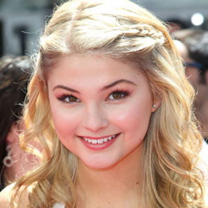 Stefanie Scott et sa nouvelle coiffure