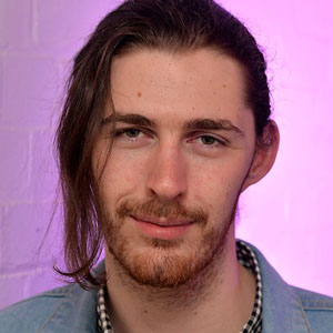 Hozier et sa nouvelle coiffure