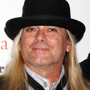 Robin Zander et sa nouvelle coiffure