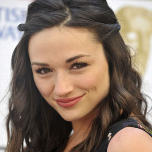Crystal Reed et sa nouvelle coiffure