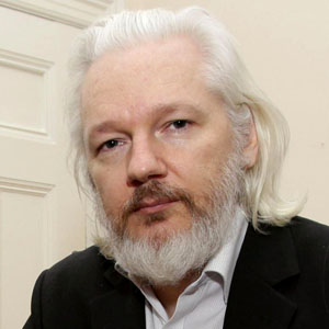 Julian Assange et sa nouvelle coiffure