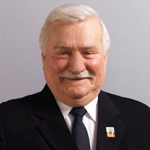 Lech Wałęsa et sa nouvelle coiffure