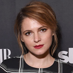 Amy Seimetz et sa nouvelle coiffure